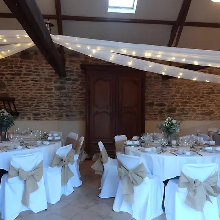 La Charreterie -ferme La Baconnerie בית נופש *