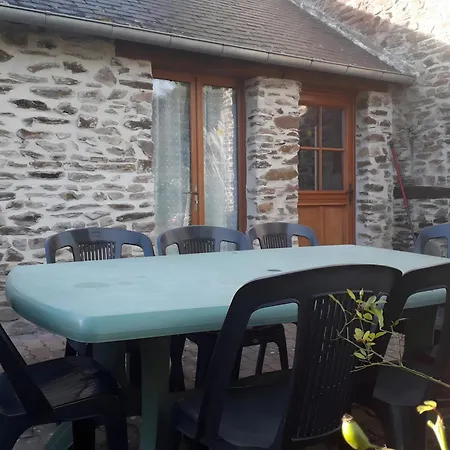 Casa de Férias La Charreterie -ferme La Baconnerie *
