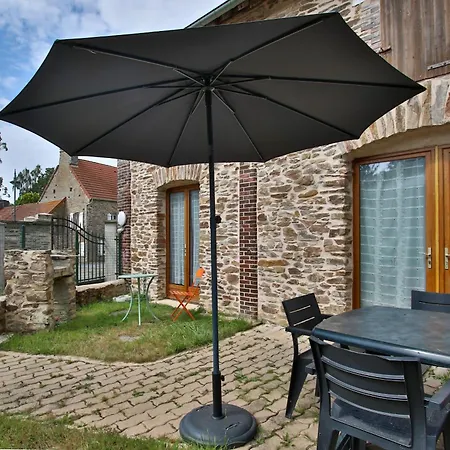 La Charreterie -ferme La Baconnerie * Sainte-Marguerite-d'Elle