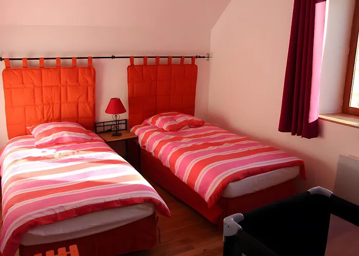 La Charreterie -ferme La Baconnerie * Sainte-Marguerite-d'Elle