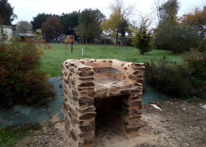 La Charreterie -ferme La Baconnerie * Sainte-Marguerite-d'Elle