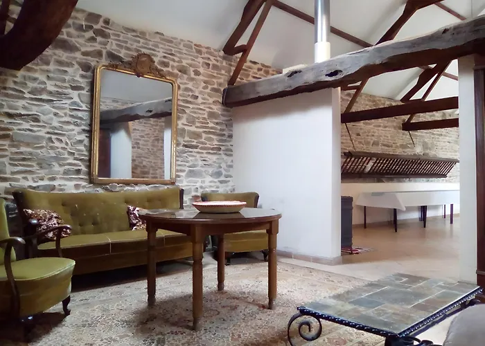 La Charreterie -ferme La Baconnerie בית נופש *