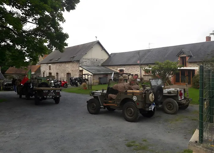 La Charreterie -ferme La Baconnerie * Sainte-Marguerite-d'Elle